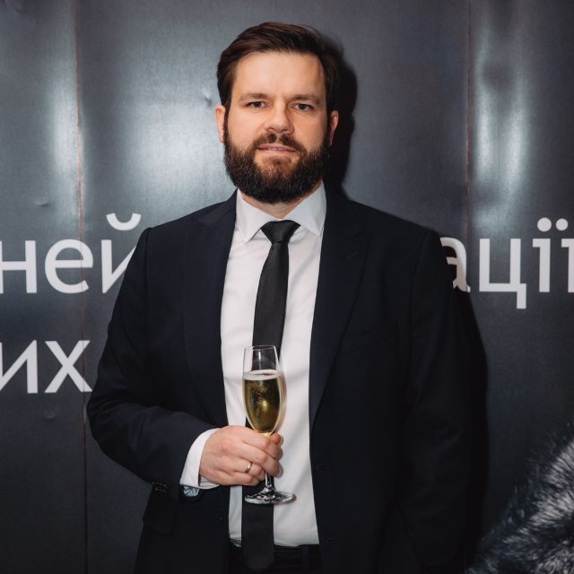 Mykyta Owner of Barbershop