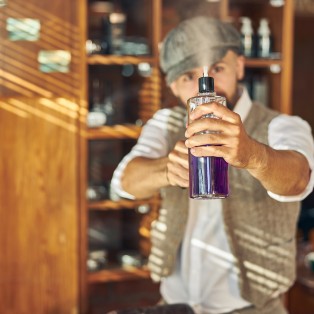 Sea salt spray по делу: как наносить солевой спрей мужчине и не превратить волосы в сухую паклю