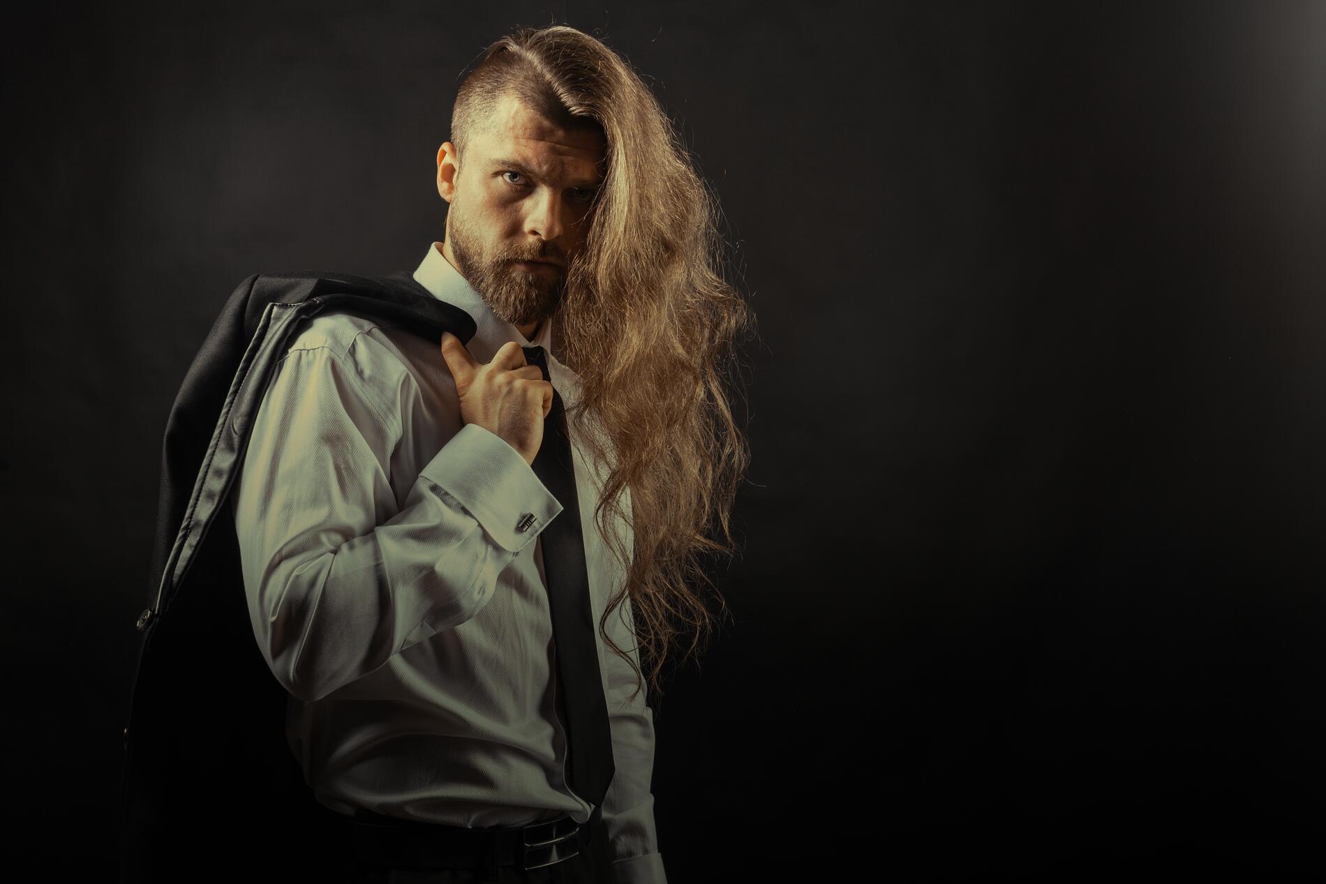 Men’s haircuts for long hair