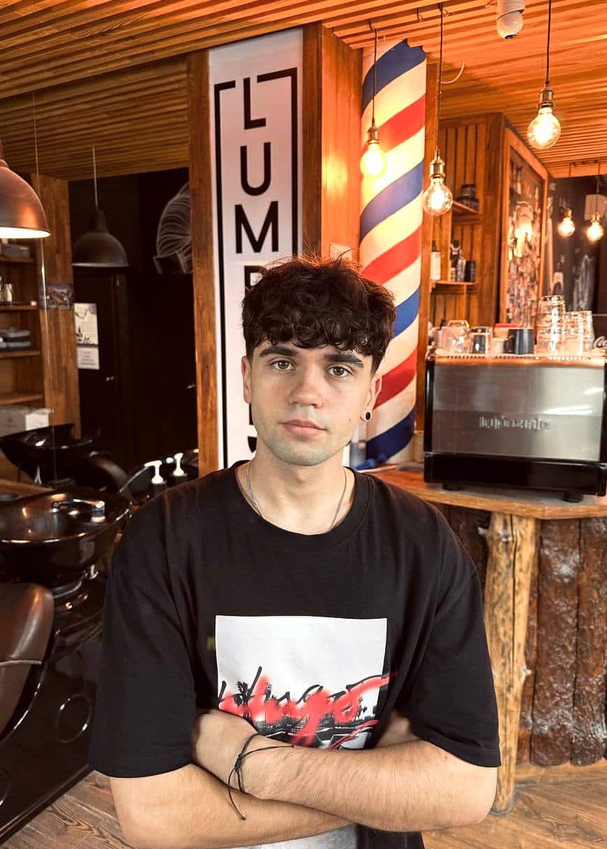 Старший Барбер<span>                                   Іван Волков</span>