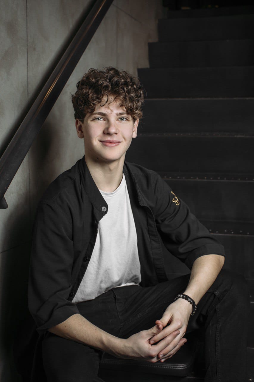 Старший Барбер<span>                                   Павло Котов</span>